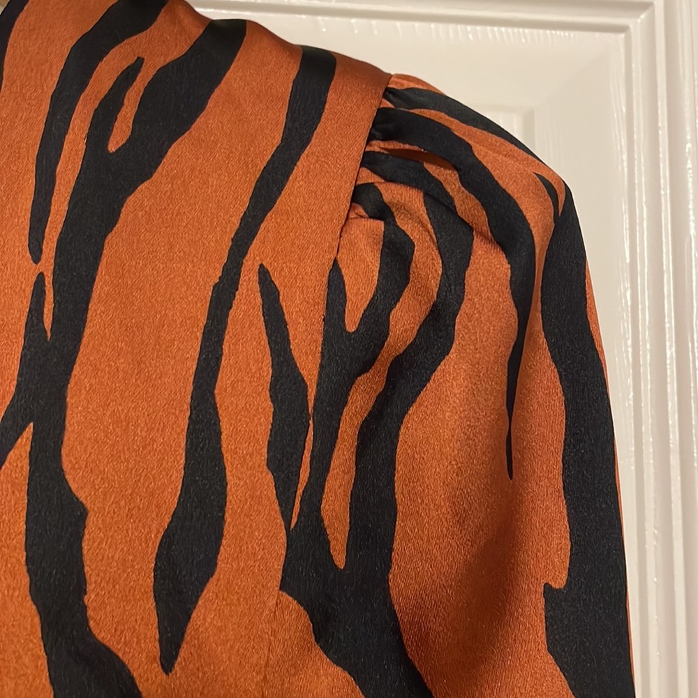 NWT Bar III - Animal Tiger Print Long Sleeve Midi Dress - Size XS - Picture 8 of 13